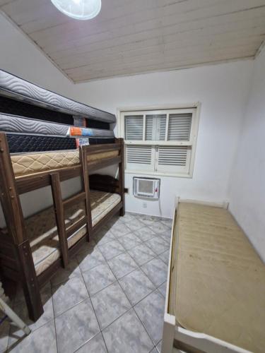 Sobrado em condomínio quase pé na areia em Juquehy Sobrado em condomínio quase pé na areia em Juquehy