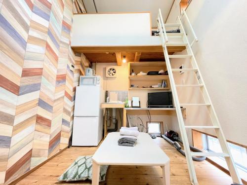 Kanamechō detached house, Tokyo