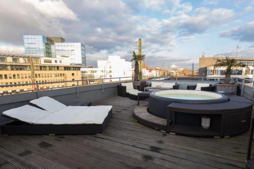 City-Loft with rooftop terrace - 19 persons, Hanower