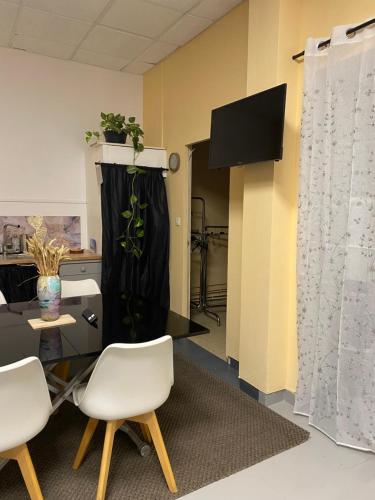 Létesítmények, Appartement lumineux rez-de-chaussée prox GARE (Appartement lumineux rez-de-chaussee prox GARE) in Cambrai