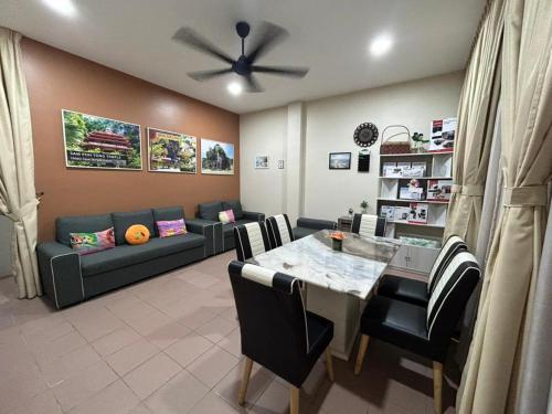 BOTANI LOFT HOMESTAY BOTANI LOFT HOMESTAY