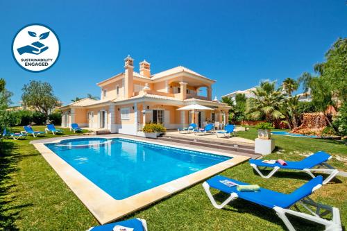 Villa Savannah - Casa de férias com piscina aquecível e BBQ no Vale do Lobo – khách sạn tại Vale do Garrao