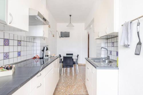 Ambra's bright apartment, Rome (photo 9)