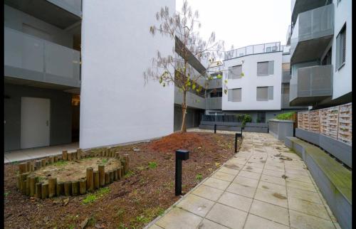  Cozy two-room apartment near VIC in Wien