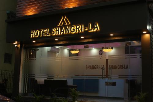 Hotel Shangri La in Kolkata