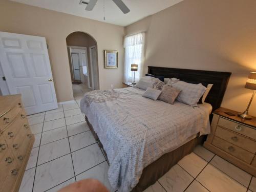 Beautiful 4 Bed Villa in Orlando sleeping 10