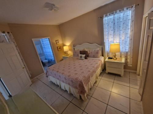 Beautiful 4 Bed Villa in Orlando sleeping 10