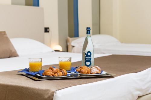 Helios Hotel & Restaurant - image 2