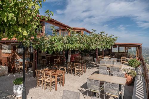 Restaurant, Earino in Gorgolaini
