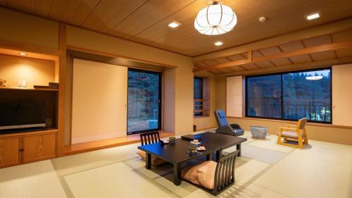 Komagatake-side Japanese-style room with Private Dining