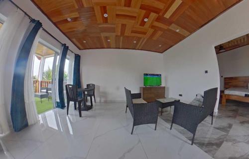 Executive Suites & Apartments - VIP Services in ครีบี