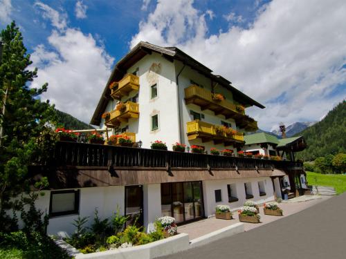 . Hotel-Pension Edelweiss