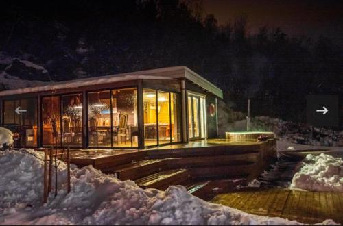 Pezsgőfürdő, Sea view Holmestrand sauna and hot tube appartment in Holmsbu