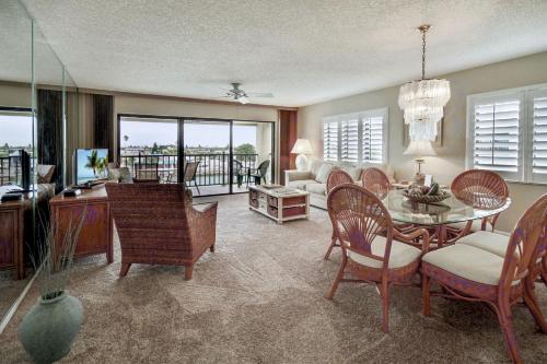 Lands End 3-406 Bay Front in St Pete Beach, USA