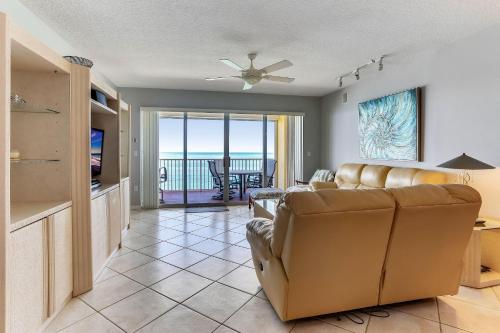 Tides 4-642 in St Pete Beach, USA