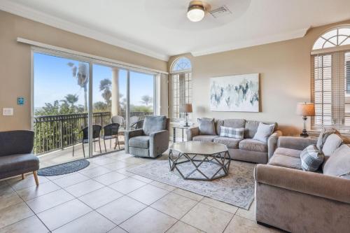 Seaclusion Beach Townhome thumb 2