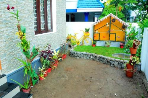El Casa Homestay — Photo 3