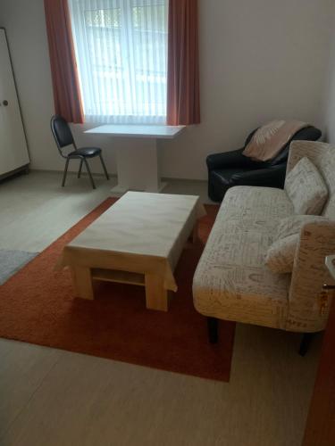 Monteure & Handwerker einfach, unkompliziert und preiswert in Alsfeld - Accommodation