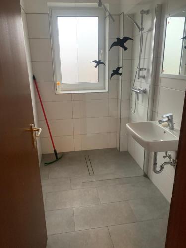 淋浴間, Monteure & Handwerker einfach, unkompliziert und preiswert in Alsfeld in 阿爾斯費爾德