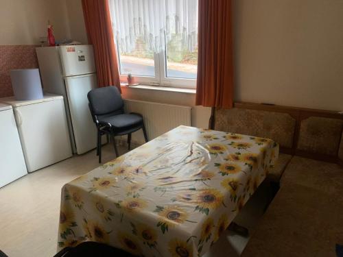 廚房, Monteure & Handwerker einfach, unkompliziert und preiswert in Alsfeld in 阿爾斯費爾德