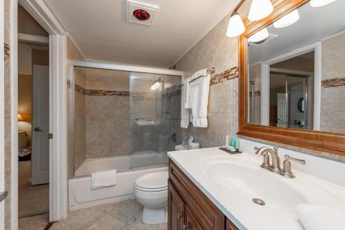 104B One Bedroom One Bath thumb 3