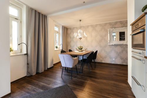 One-Bedroom Apartment image 8