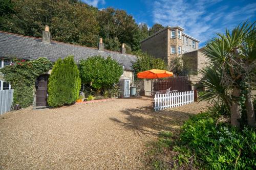 Lobster Cottage - image 14