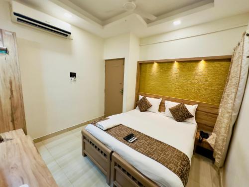 Stay Court - Business Class Hotel - Near Central Railway Station – Chennai, IL