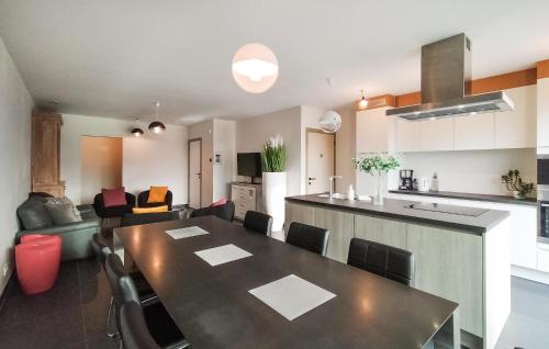 Nice Home In De Panne With Kitchen