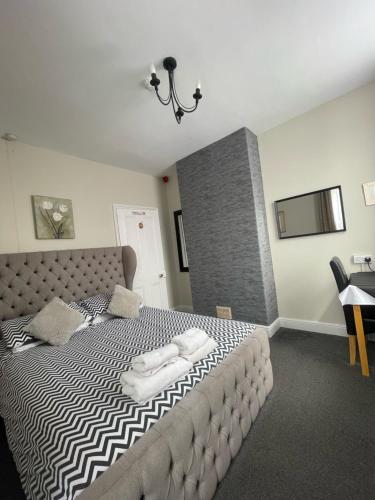 Burton Villa Guest House - image 11