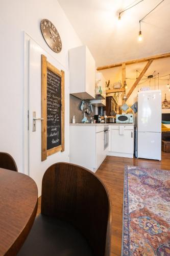 Kitchen, Boutique Apartments Benz I-III in Bergisch Gladbach