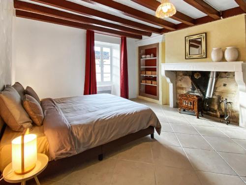 L'ancien Cafe - Suites and Gites in Crezieres