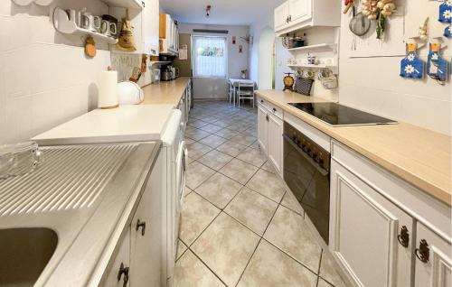 Awesome home in Lidzbark Warminski with Sauna and 5 Bedrooms - image 5