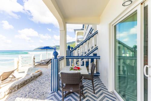 Terraza/balcón, Sebastian's on the beach hotel in Road Town