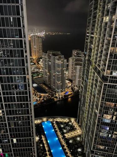 Water & Pool Views, One bedroom W hotel building thumb 3
