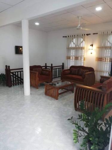 The Travel Inn - image 4
