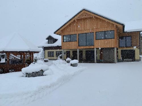 Urlaub am Bauernhof Familie Rößler vlg. Spor