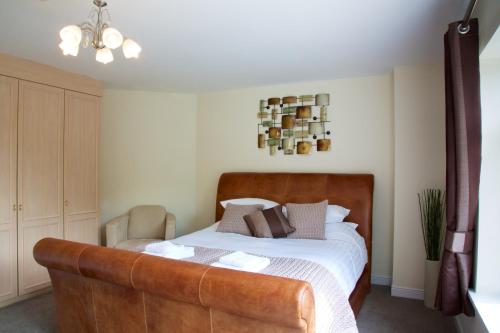 The George Carvery & Hotel - image 3