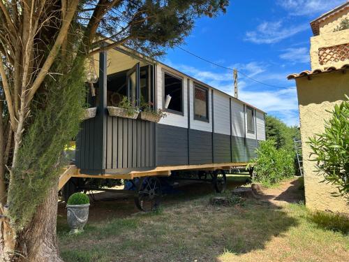 Roulotte Var Mer & Montagne - Location, gîte - Le Luc