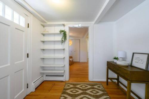 Trail-side Haven Retreat! Pet friendly in North Haven, USA