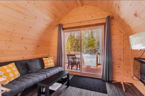 Chalet Alice à louer avec Spa Mauricie (Chalet Alice a louer avec Spa Mauricie) in แซ็ง อเลซี เด มงต์ (ควิเบ)