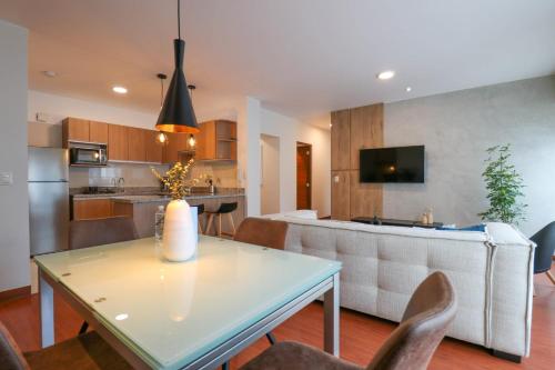 Narciso 350 by Wynwood House