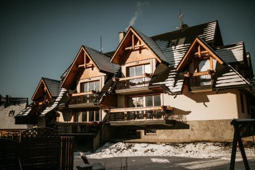 Villa with Mountain View image 4