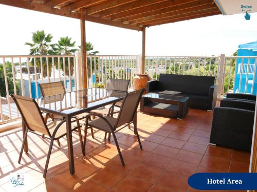 บริการและสิ่งอำนวยความสะดวก, บิสตาส เด ลา บาเอีย (Vistas De La Bahia) in โบเกรอน