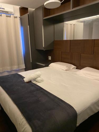 Deluxe Double or Twin Room image 1