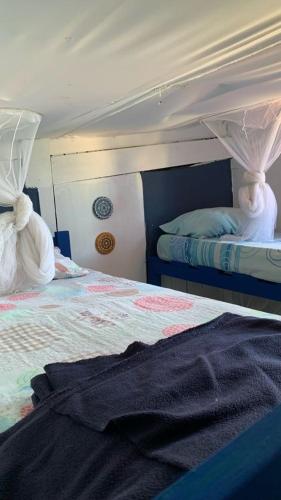 1 bunk bed