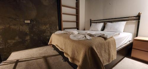 Taksim Galata Tower, Rooms Galata Historical Hotel, Istanbul (photo 9)