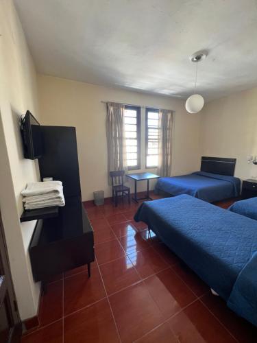 Classic Triple Room image 10