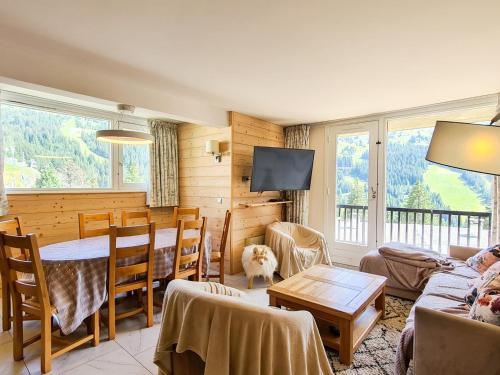 Grand appartement rénové - Au pied des pistes - 8 personnes - FR-1-425-215 - Location saisonnière - Arâches-la-Frasse