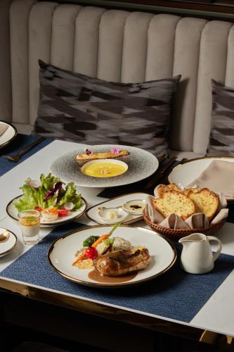 520228830 CHINO@NIMMAN Luxury Boutique Hotel